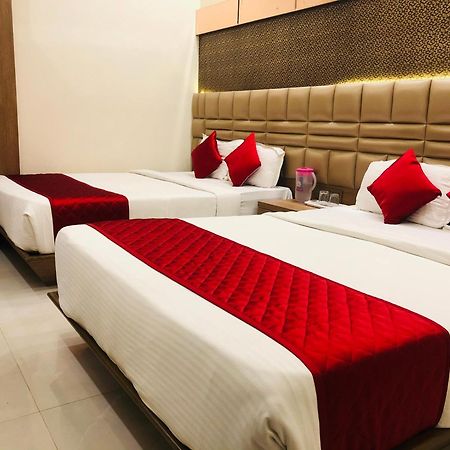 Hotel Guestinn Residency Bombaim Exterior foto
