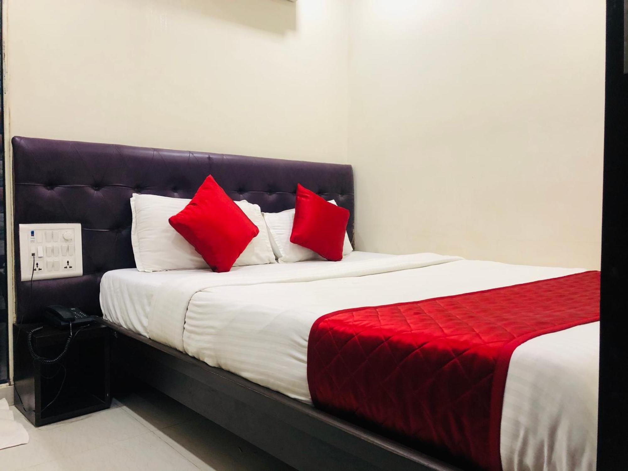Hotel Guestinn Residency Bombaim Exterior foto