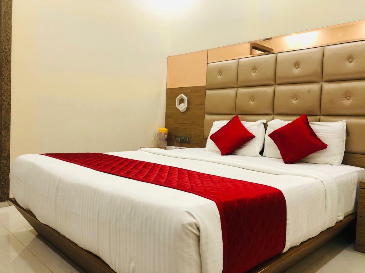 Hotel Guestinn Residency Bombaim Exterior foto