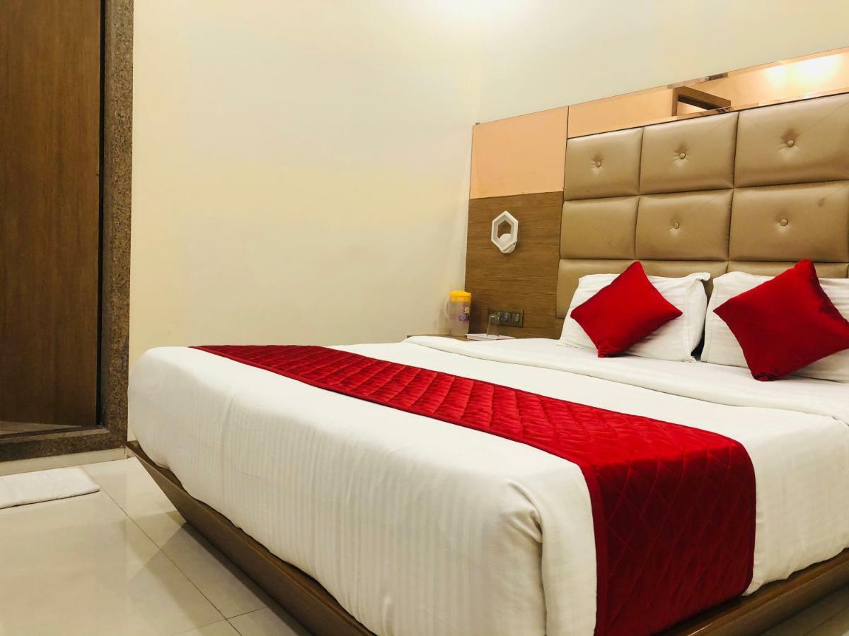Hotel Guestinn Residency Bombaim Exterior foto