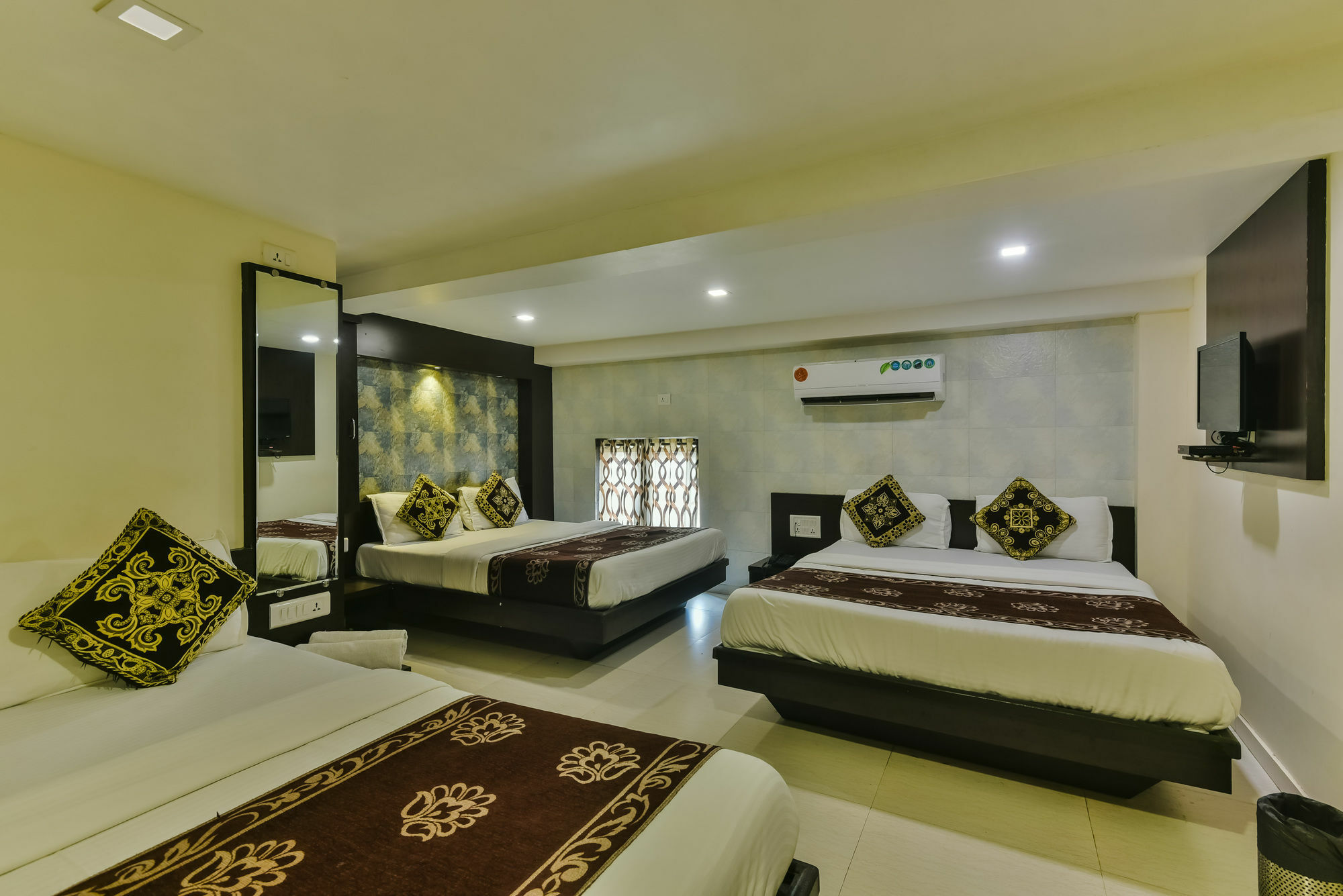 Hotel Guestinn Residency Bombaim Exterior foto