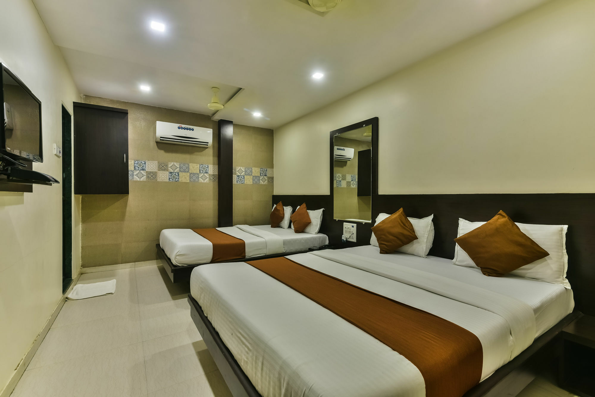 Hotel Guestinn Residency Bombaim Exterior foto