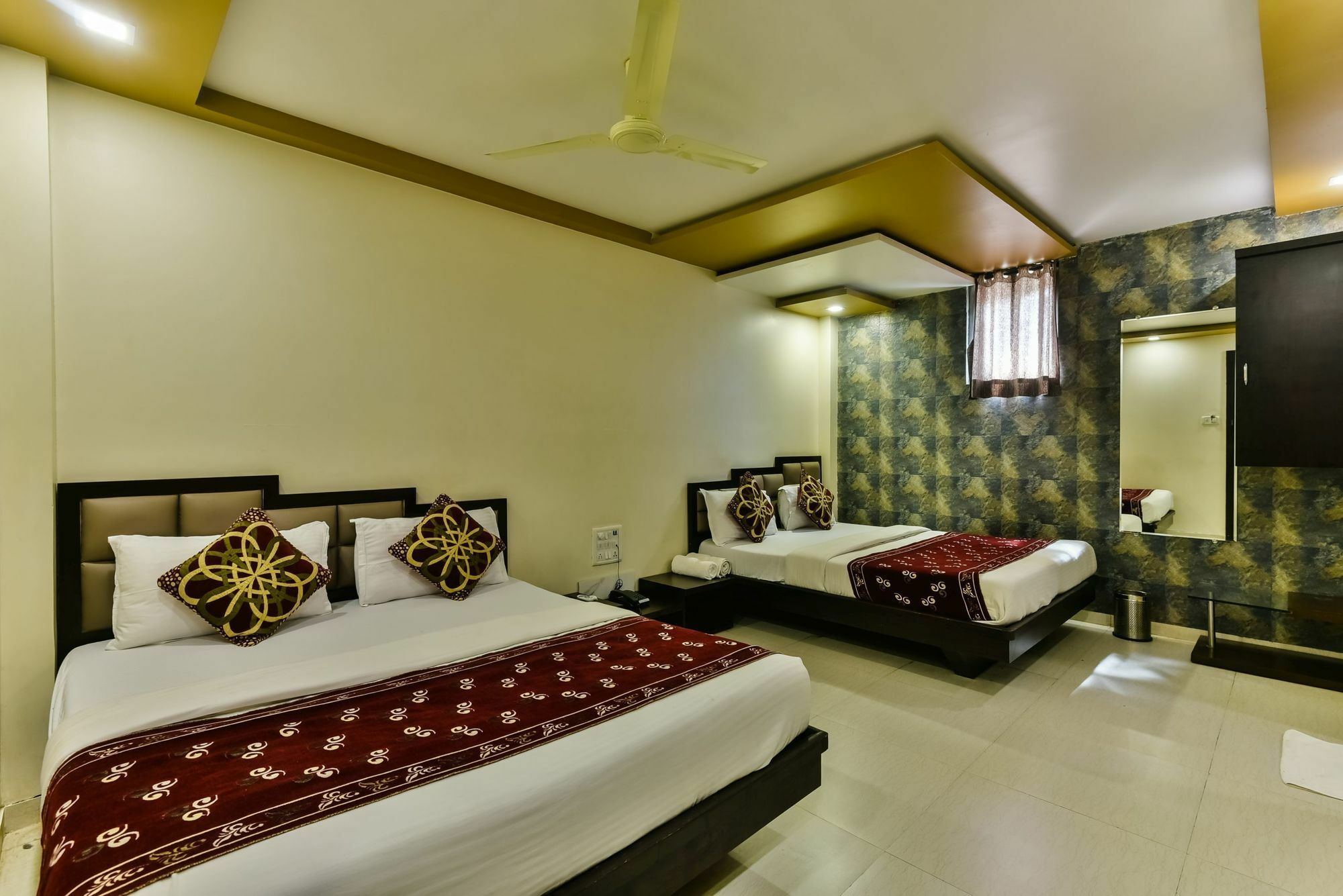 Hotel Guestinn Residency Bombaim Exterior foto