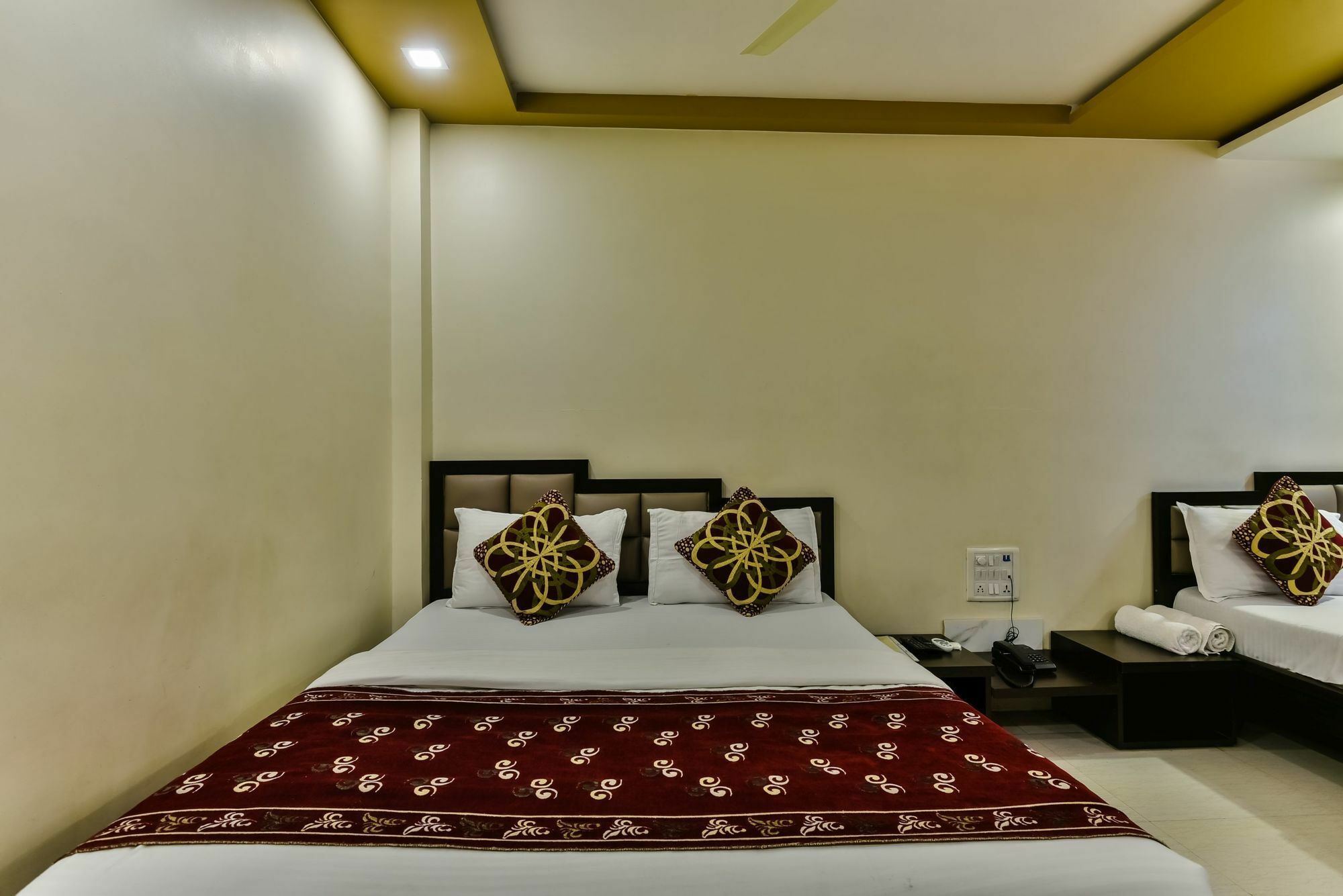 Hotel Guestinn Residency Bombaim Exterior foto
