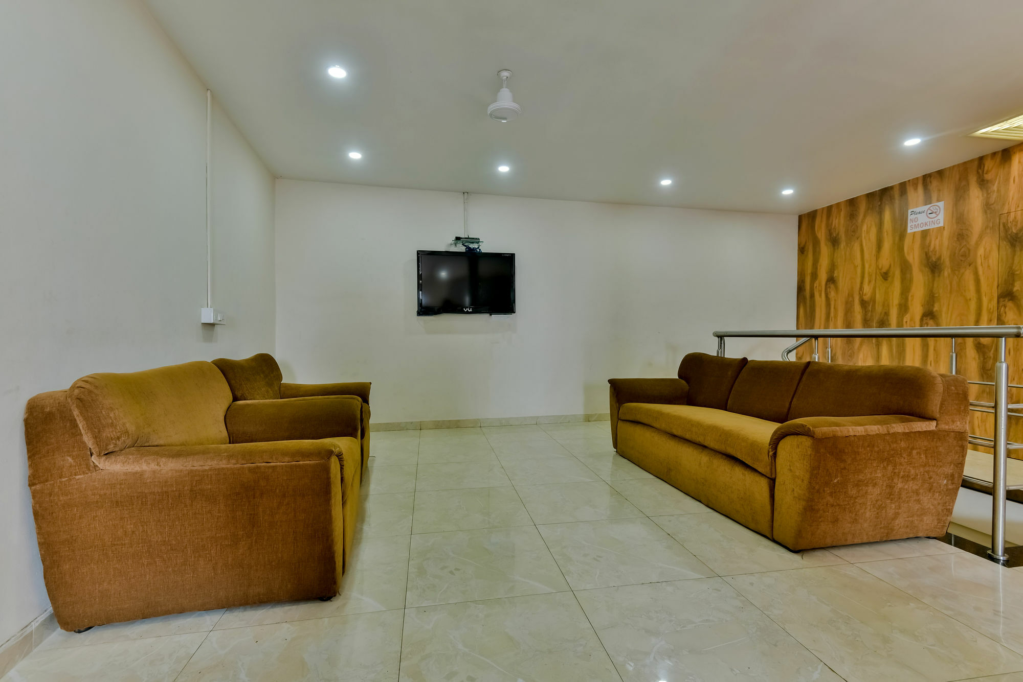 Hotel Guestinn Residency Bombaim Exterior foto
